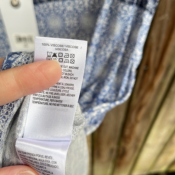 Lucky Brand Tee Large Blue Boho Lightweight Soft New Muscle Tee - Picture 4 of 5